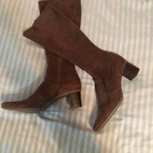 Brown suede boots size 9